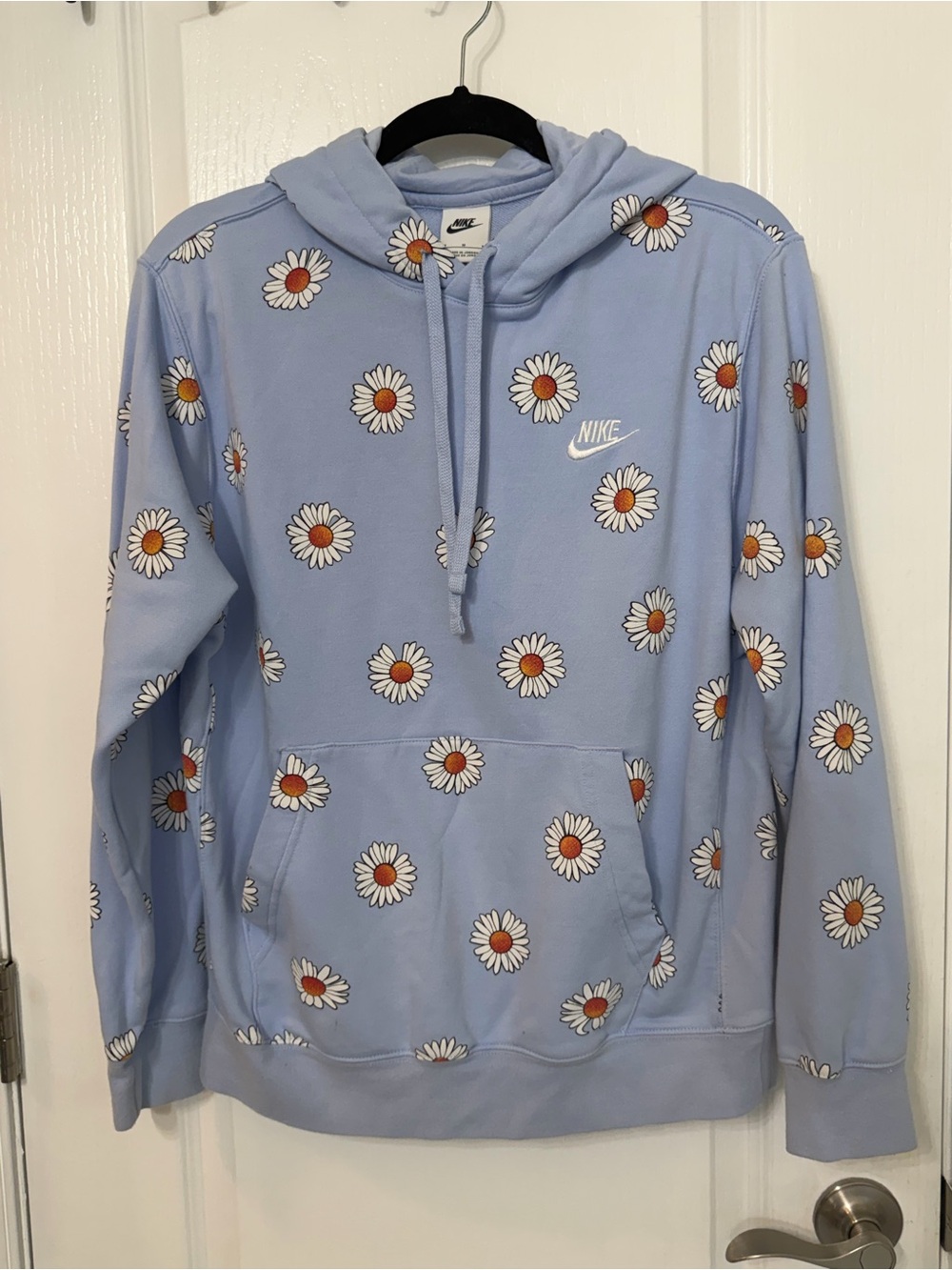 Nike Women’s Lavender Daisy Hoodie Sweatshirt, Medium
